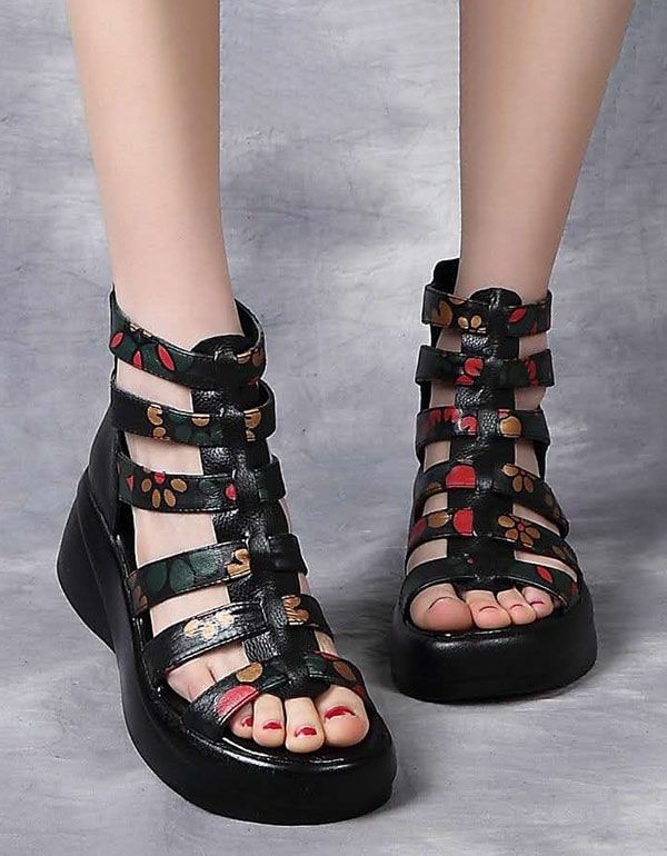 Bedruckte Sommersandalen Aus Leder Mit Keilabsatz