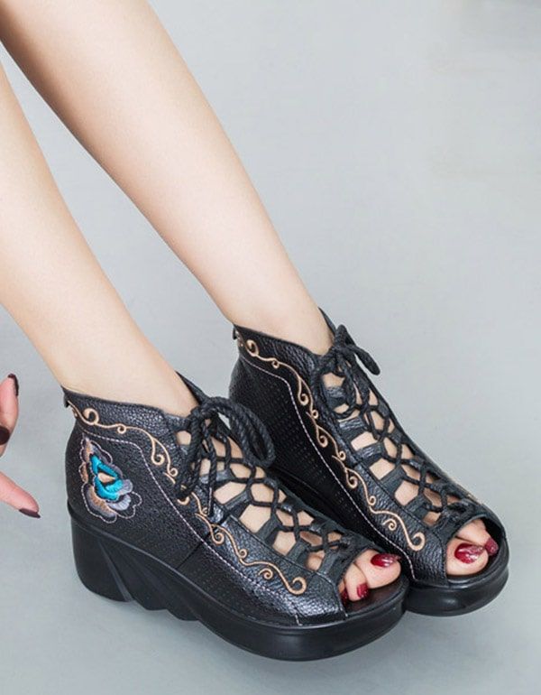 Handgefertigte Bestickte Retro-sandalen Mit Keilabsatz