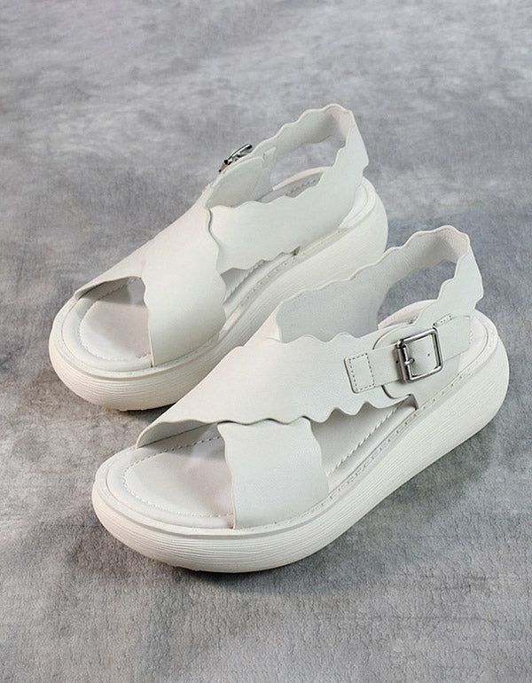 Sommerliche Retro-plateau-sandalen Mit Überkreuzten Riemen