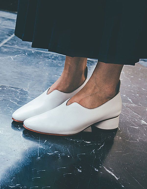 Elegante Pumps Aus Frühlingsleder Mit Dickem Absatz Und Spitzem Absatz