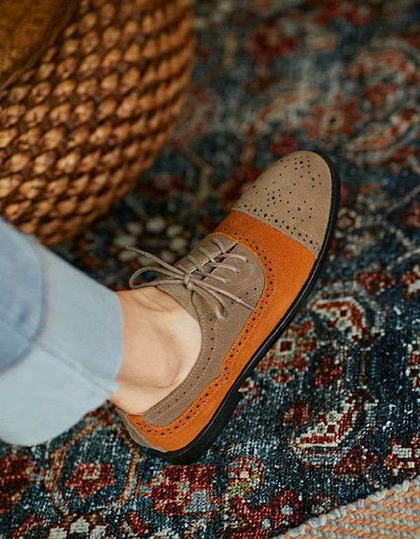 Britische Oxford-schuhe Aus Geschnitztem Wildleder Von Brock